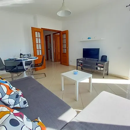 Colina Férias- Garagem&wifi Quarteira