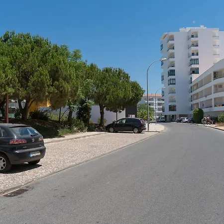 Colina Ferias- Garagem & Wifi קווארטיירה