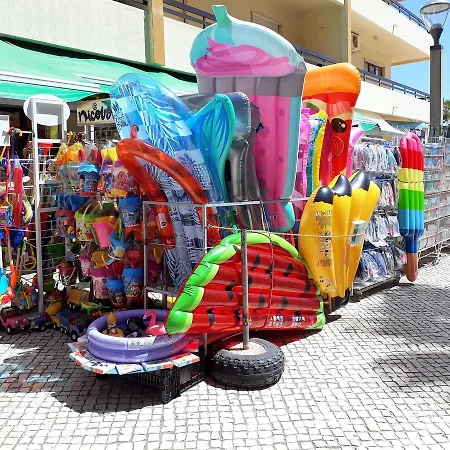 Colina Ferias- Garagem & Wifi アパート