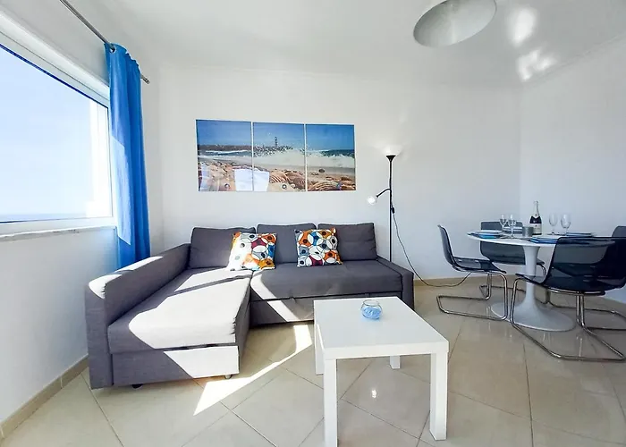 Colina Ferias- Garagem & Wifi Apartamento