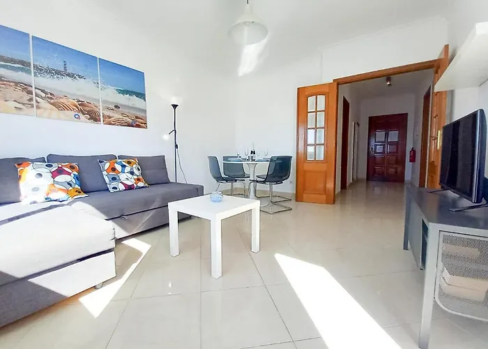Apartamento Colina Ferias- Garagem & Wifi *